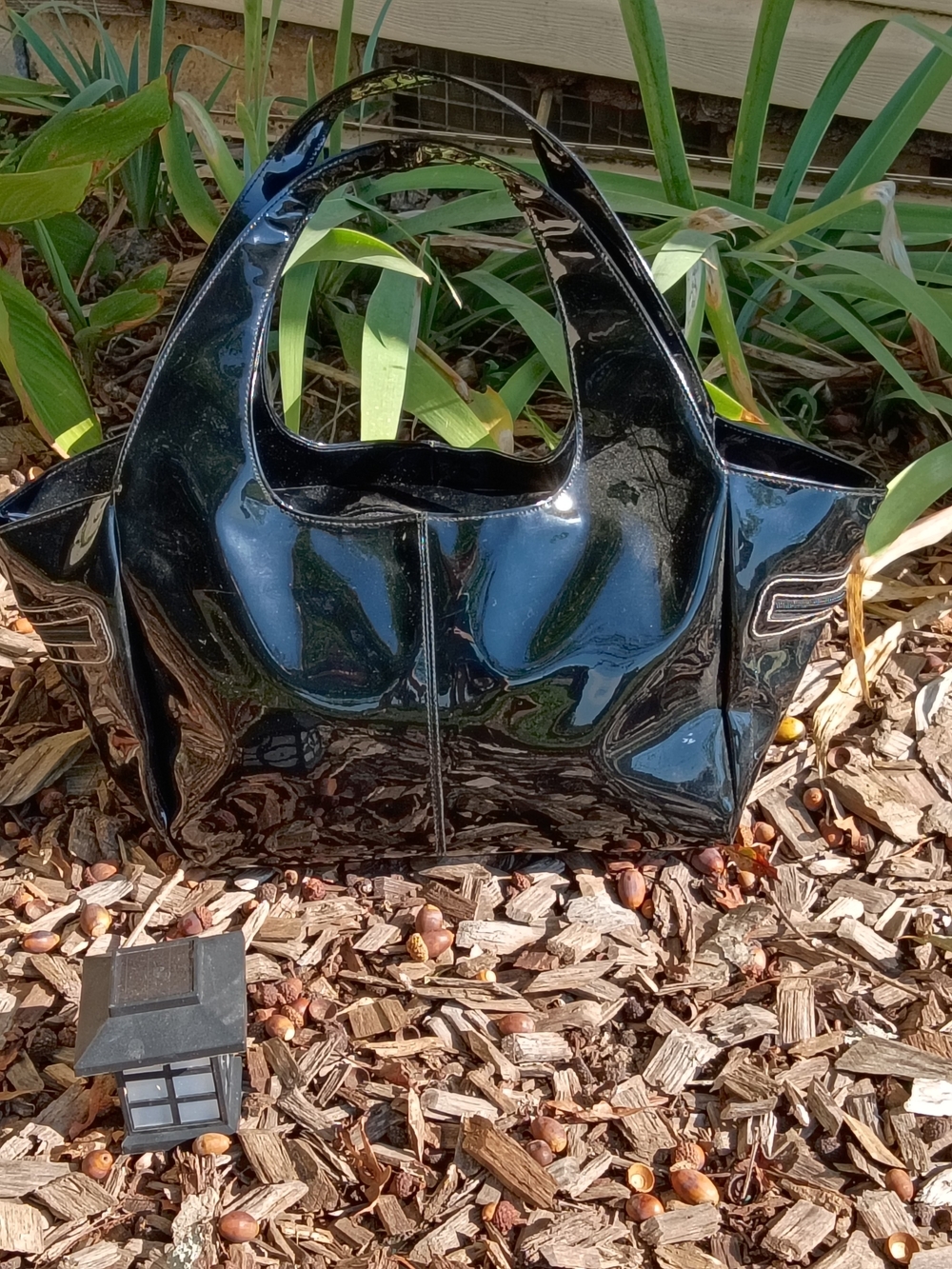 Elizabeth Arden Black Patent Shoulder Bag